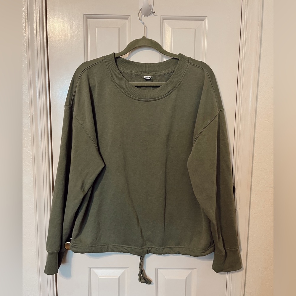 Old Navy long sleeve olive green crew neck tie back top